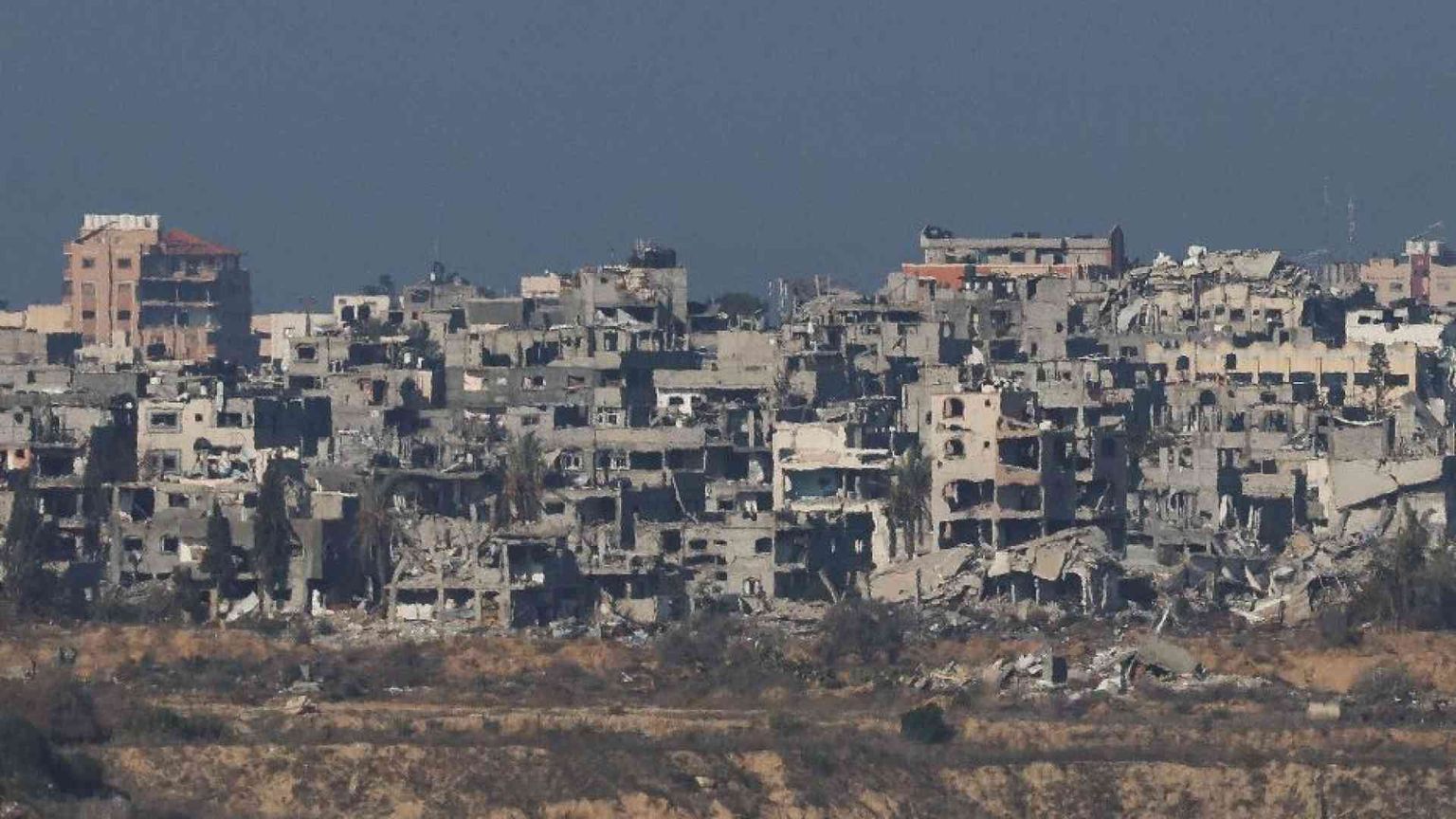 Tregua e ostaggi: a un passo dall'intesa. Rinviati i nodi sul dopoguerra