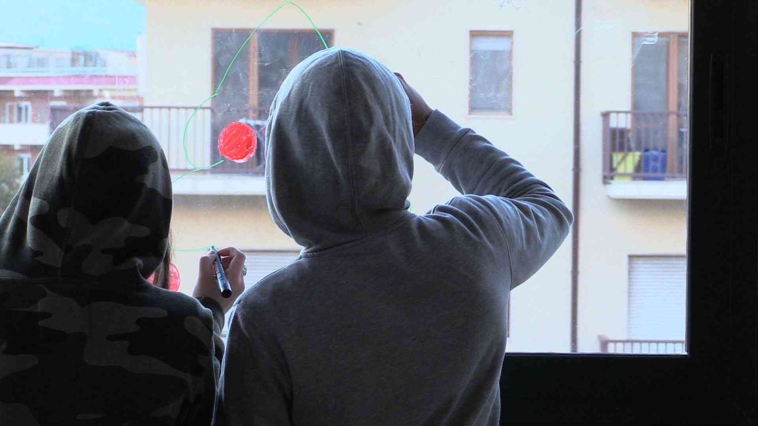 Invisibili o scomparsi? Cosa (non) dicono i numeri dei ragazzi “fantasma”