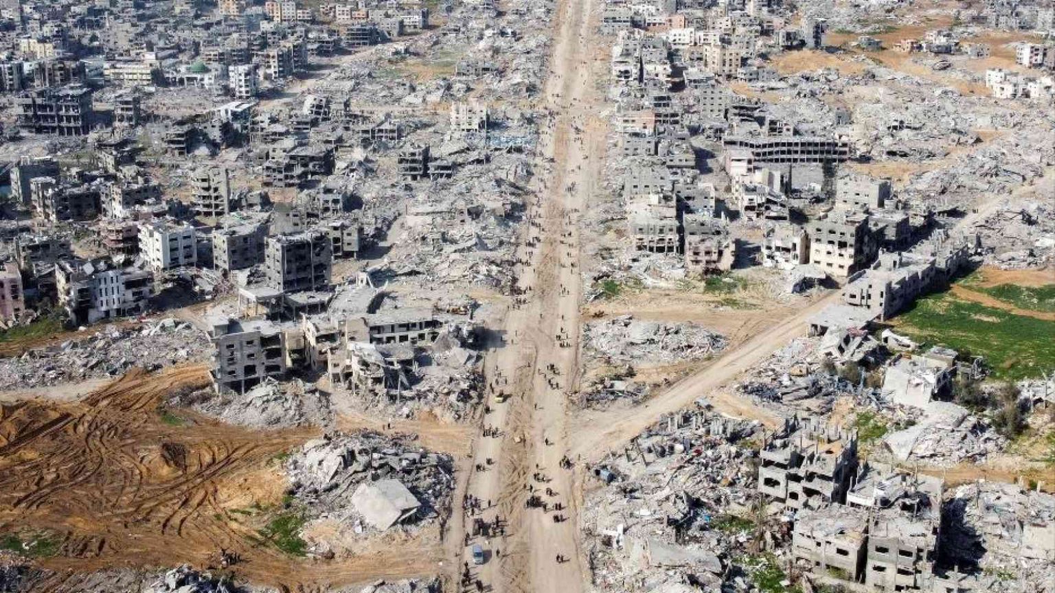 Il parroco di Gaza e la frutta in tavola: «Ora ricominciamo a vivere»