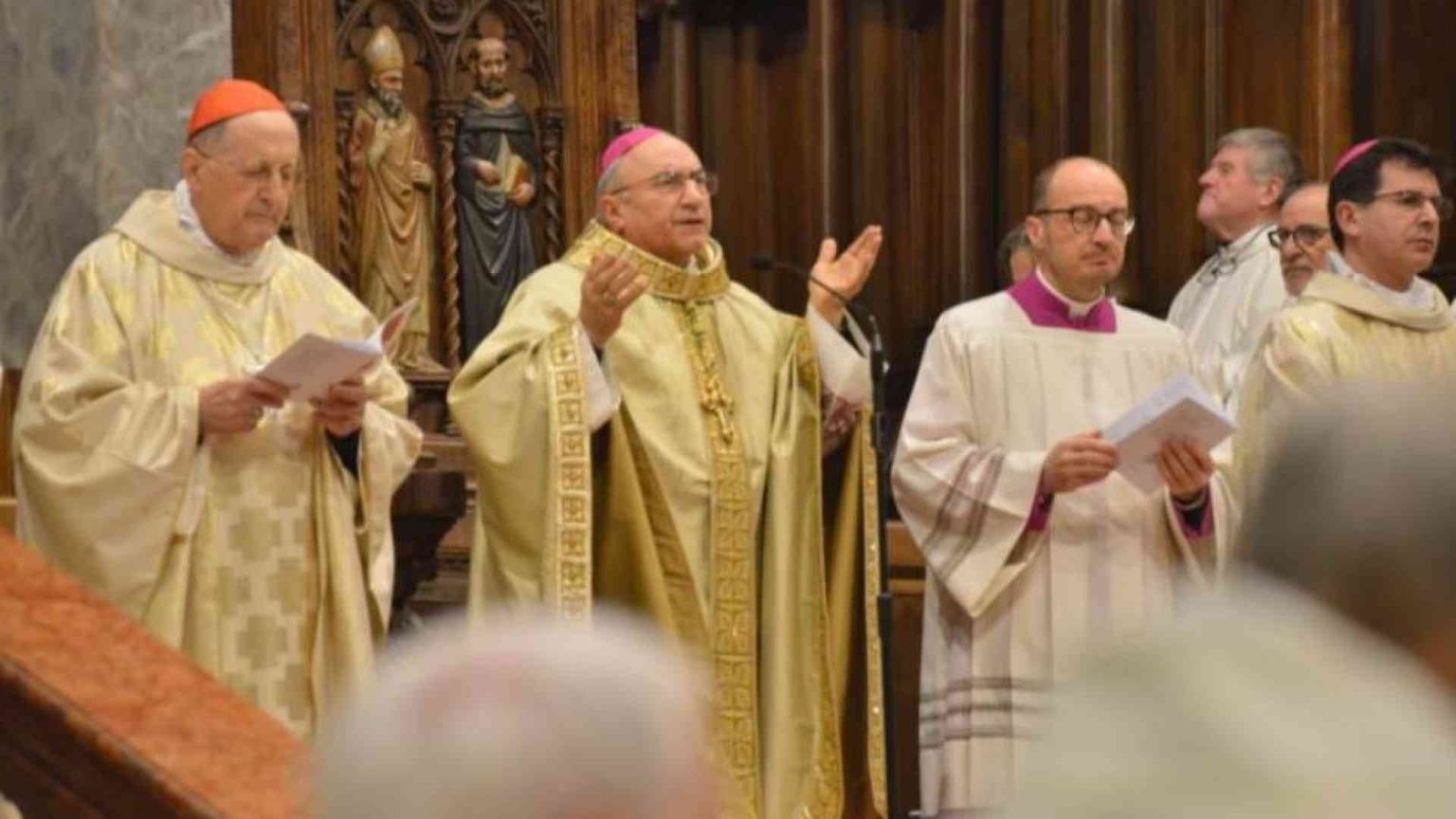 Il vescovo Pizziolo saluta la diocesi. Parte missionario