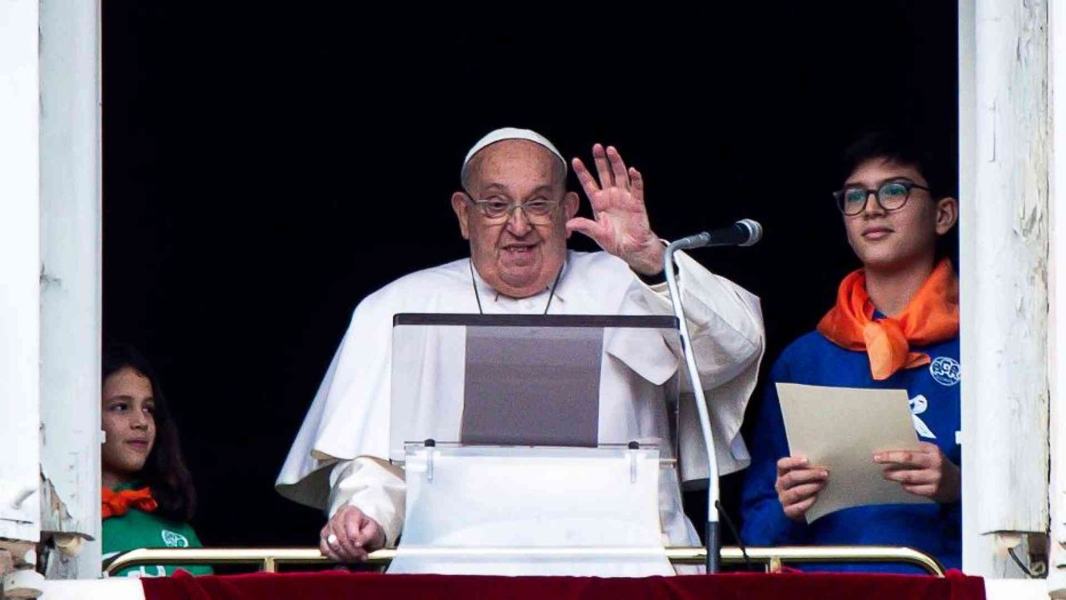 Il Papa: lo sterminio degli ebrei non può essere né dimenticato né negato