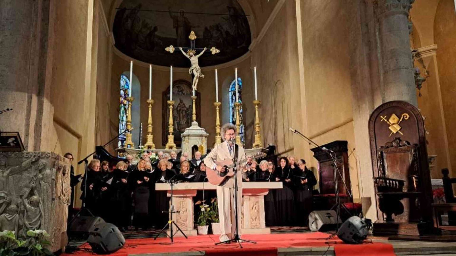Simone Cristicchi, poeta tra poesia e preghiera in cattedrale