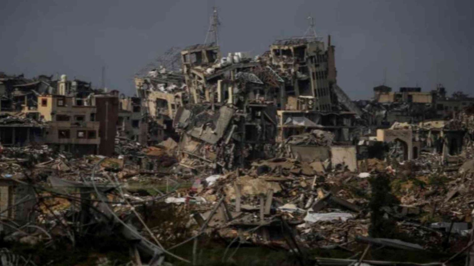 Hamas annuncia il passo indietro: libereremo gli ostaggi come da accordi