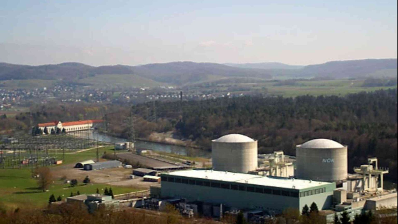 Stop tecnico in Svizzera, ritorna il tema sul ciclo di vita di un reattore