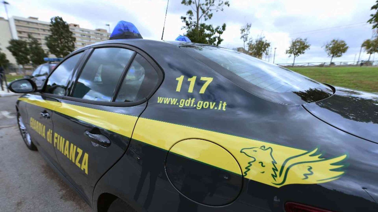 Finanza e Agenzia delle Dogane sequestrano quasi 800 chili di cocaina