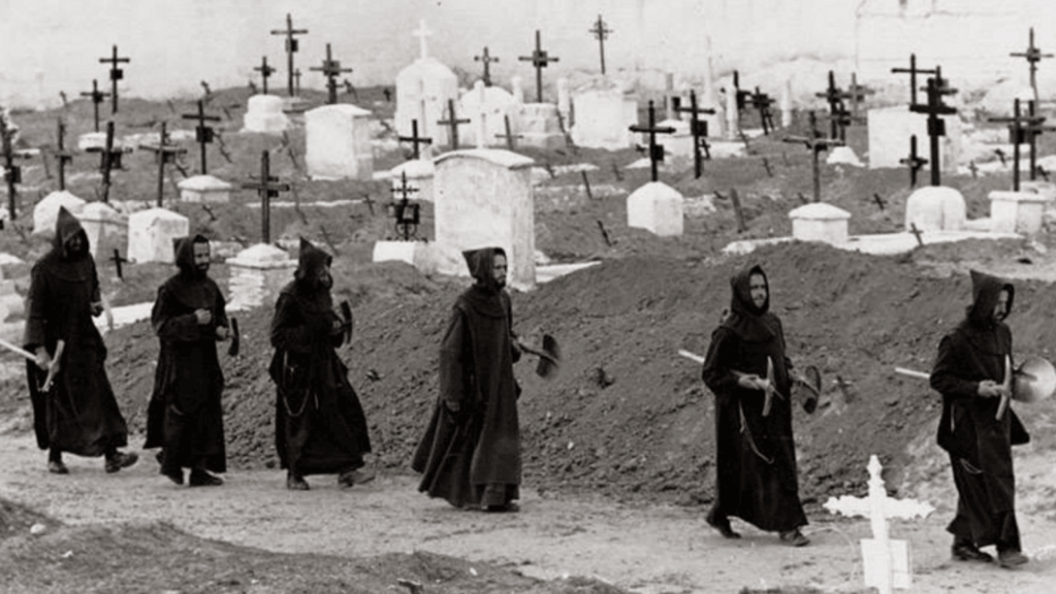 Chi sono i Fossores, i frati che seppelliscono i morti e consolano i loro cari