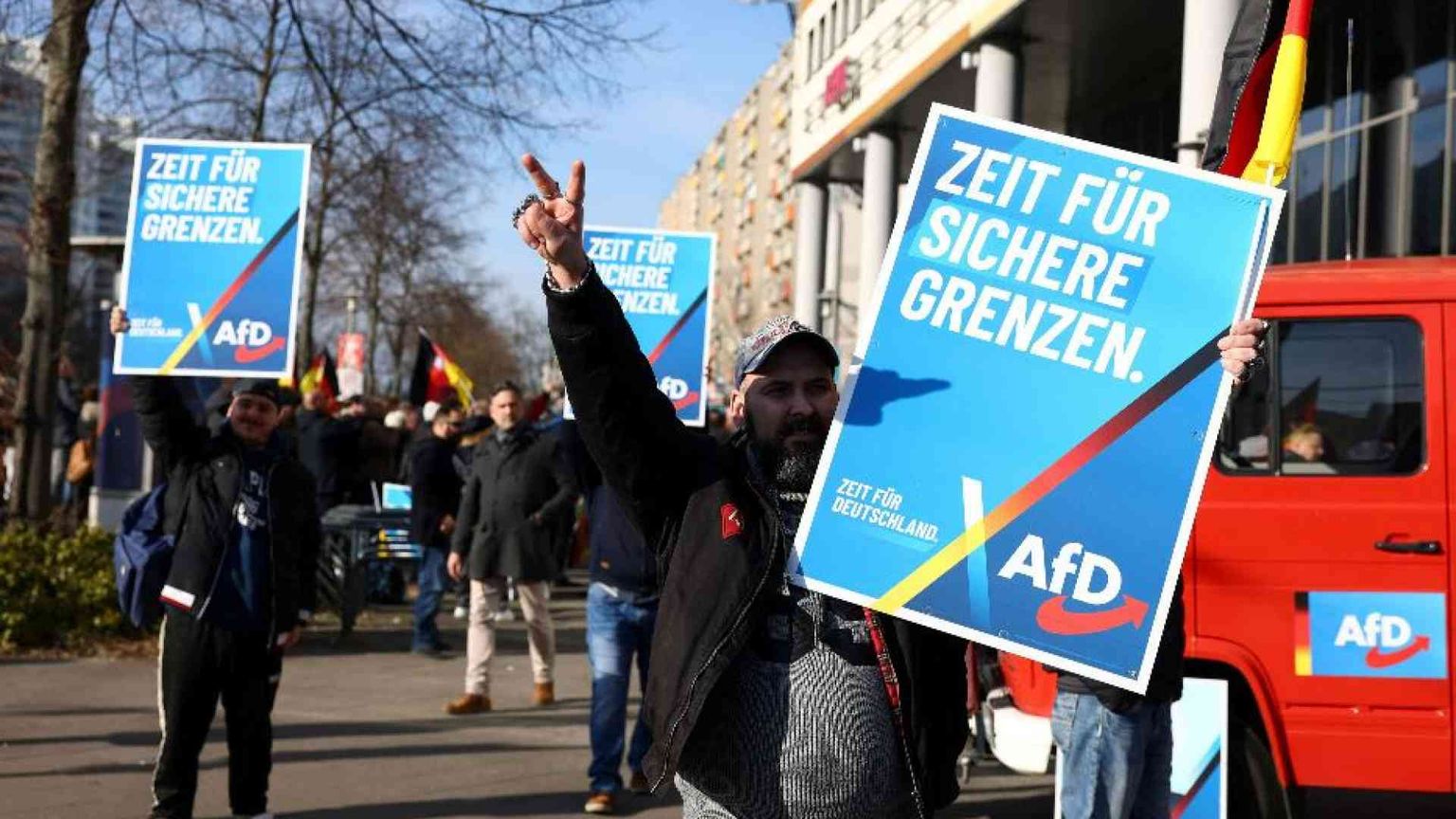 A Erfurt, dove l'Afd canta già vittoria: «Ci riprendiamo la Germania»