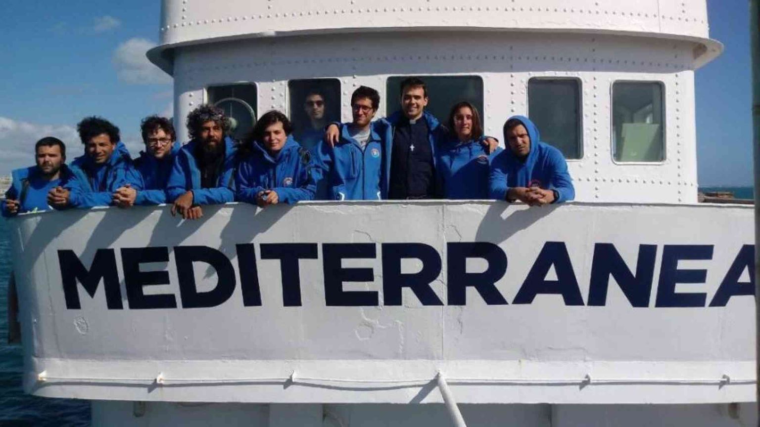 La Ong Mediterranea: «Anche don Mattia Ferrari è stato spiato»