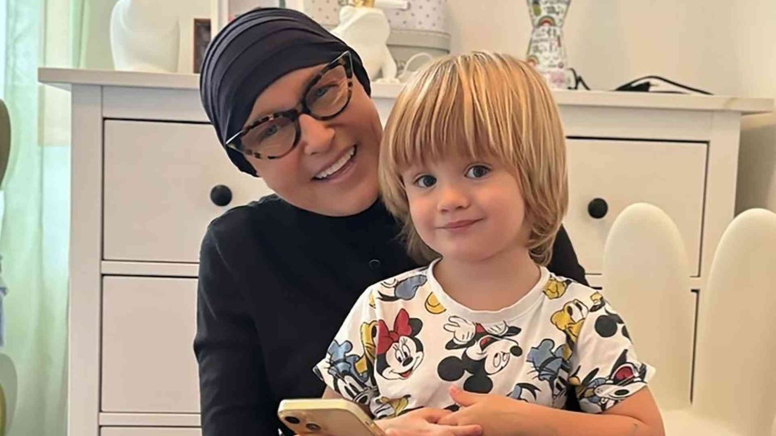 Addio a Eleonora Giorgi, l'amore per la famiglia oltre la malattia