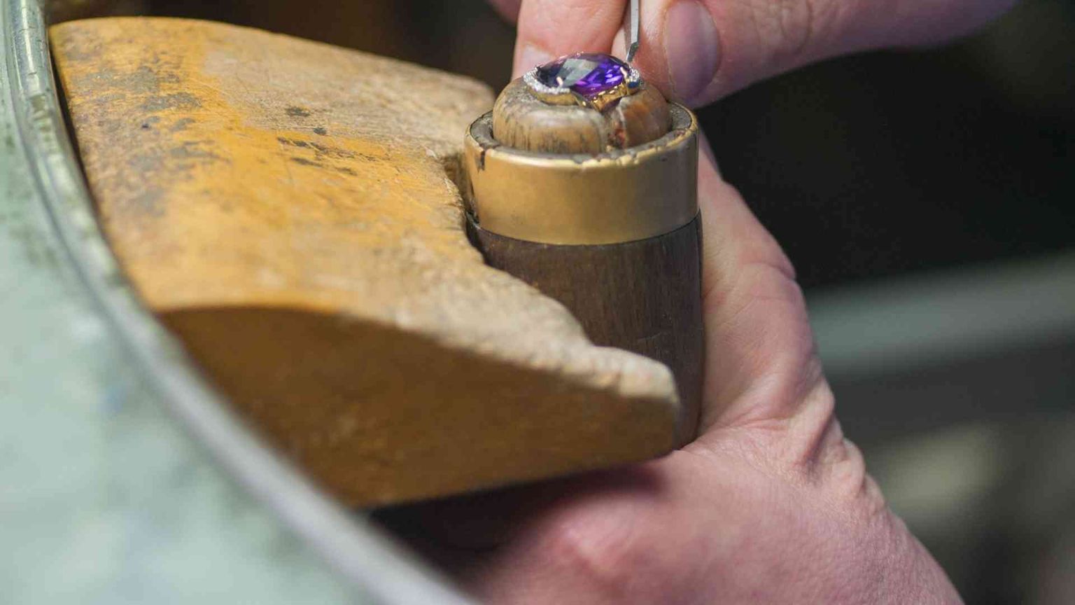 Oro, dazi e lavoro invisibile: perché Arezzo è un distretto alla prova