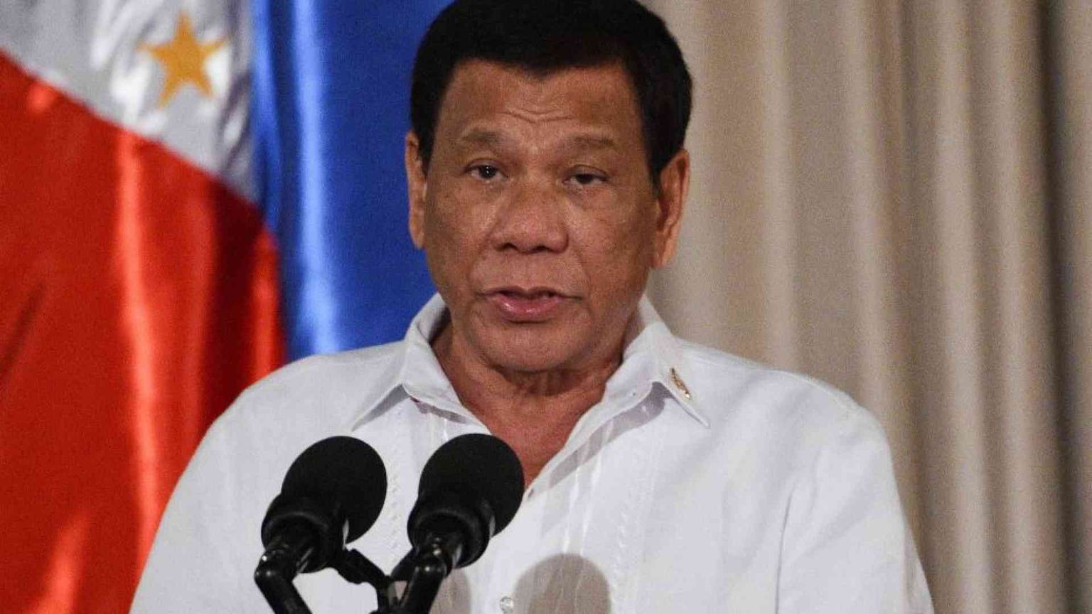 Arrestato per crimini contro l'umanità l'ex presidente Duterte