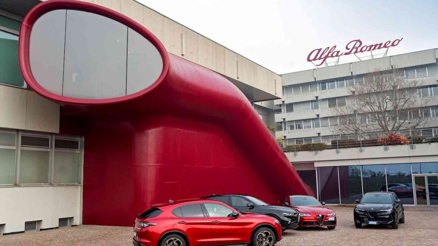 Giulia e Stelvio, addio ai motori a benzina: si apre una nuova era