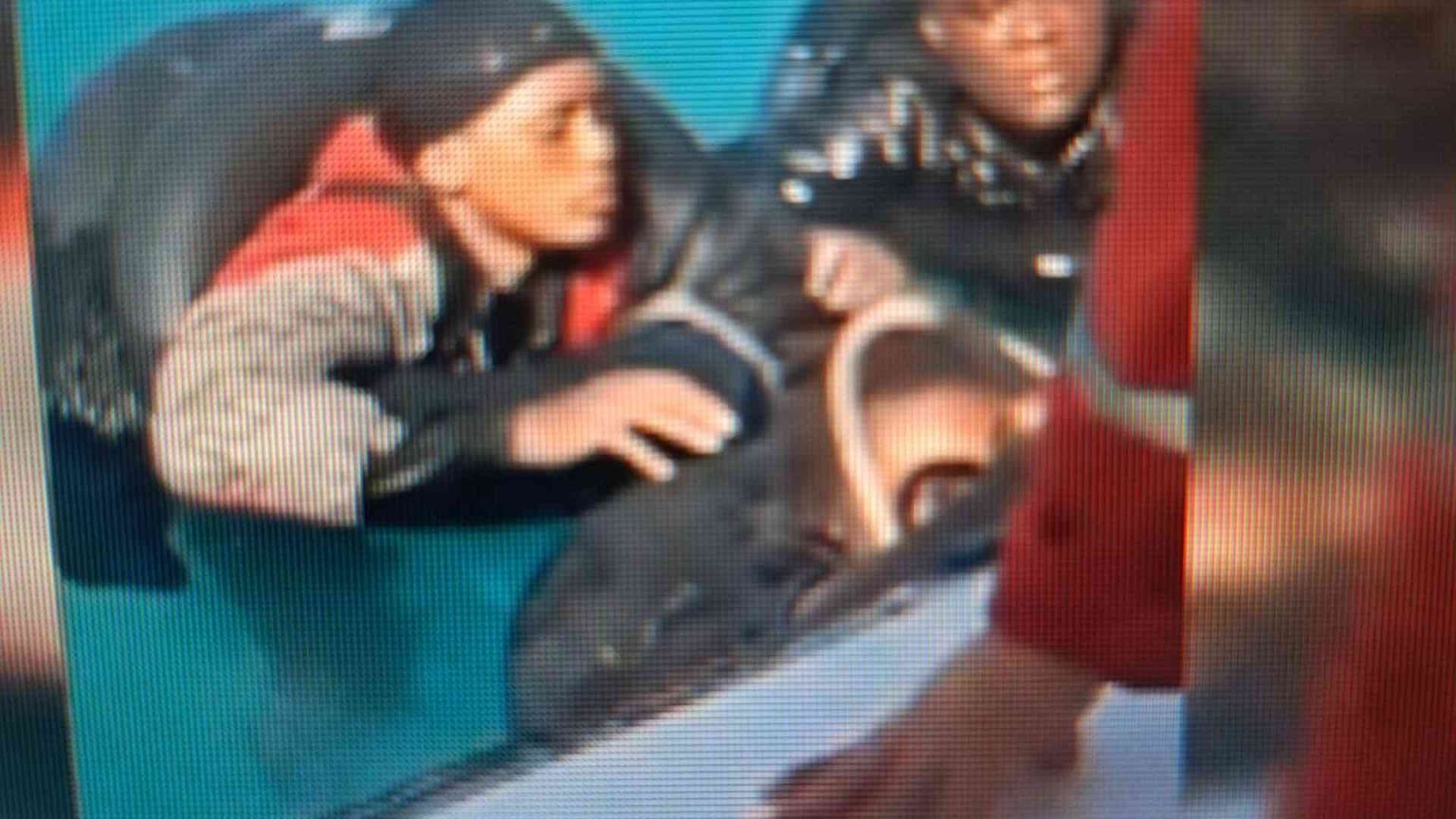 Un altro, tragico, naufragio: 10 salvati, 6 morti e 40 dispersi