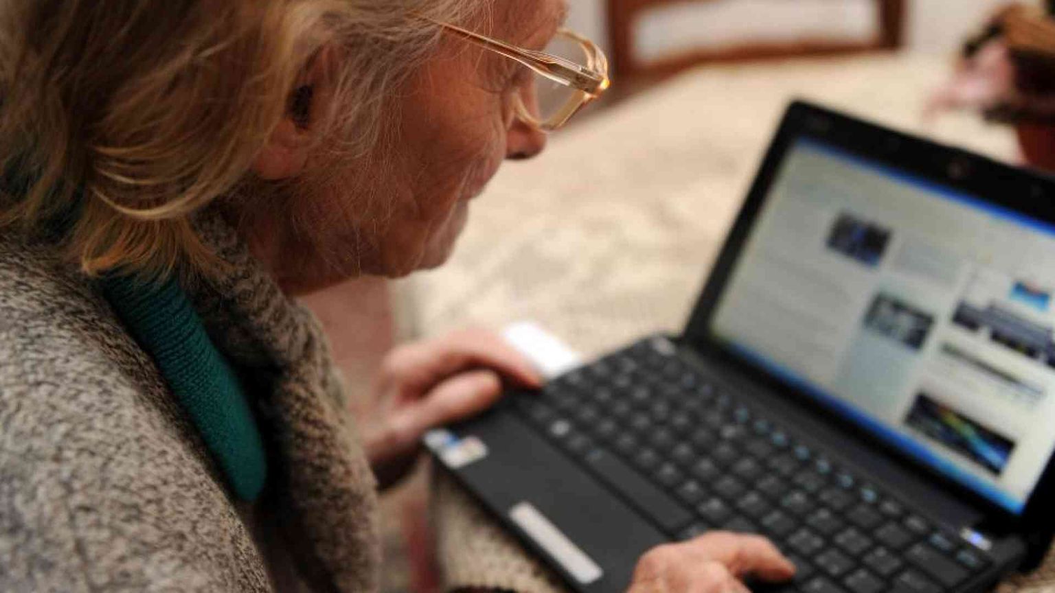 Le truffe online costano mezzo miliardo agli italiani: come evitarle