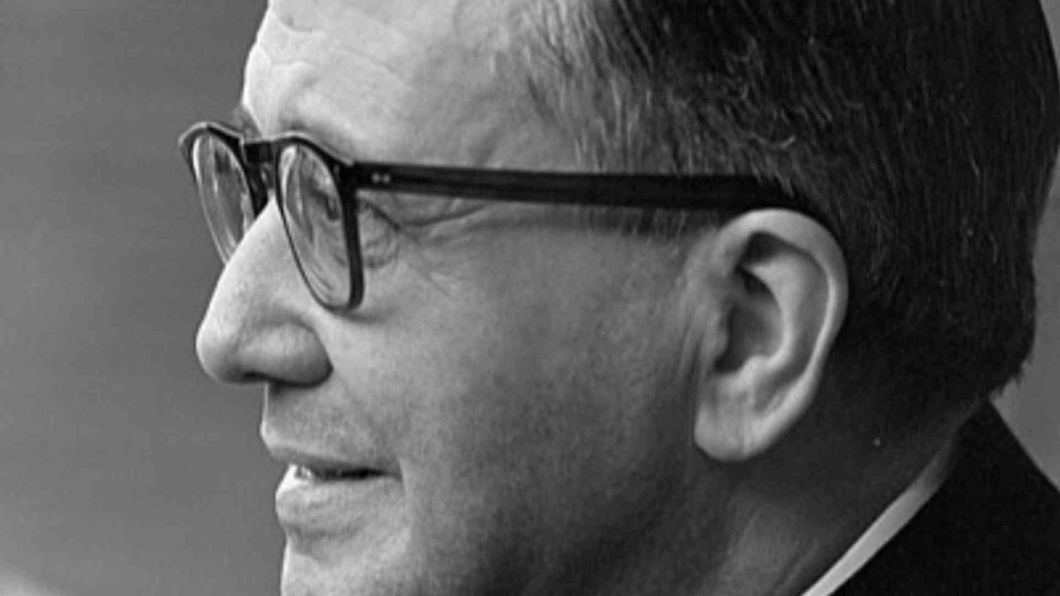 Santo e pieno di gioia: il prete secondo Escrivá