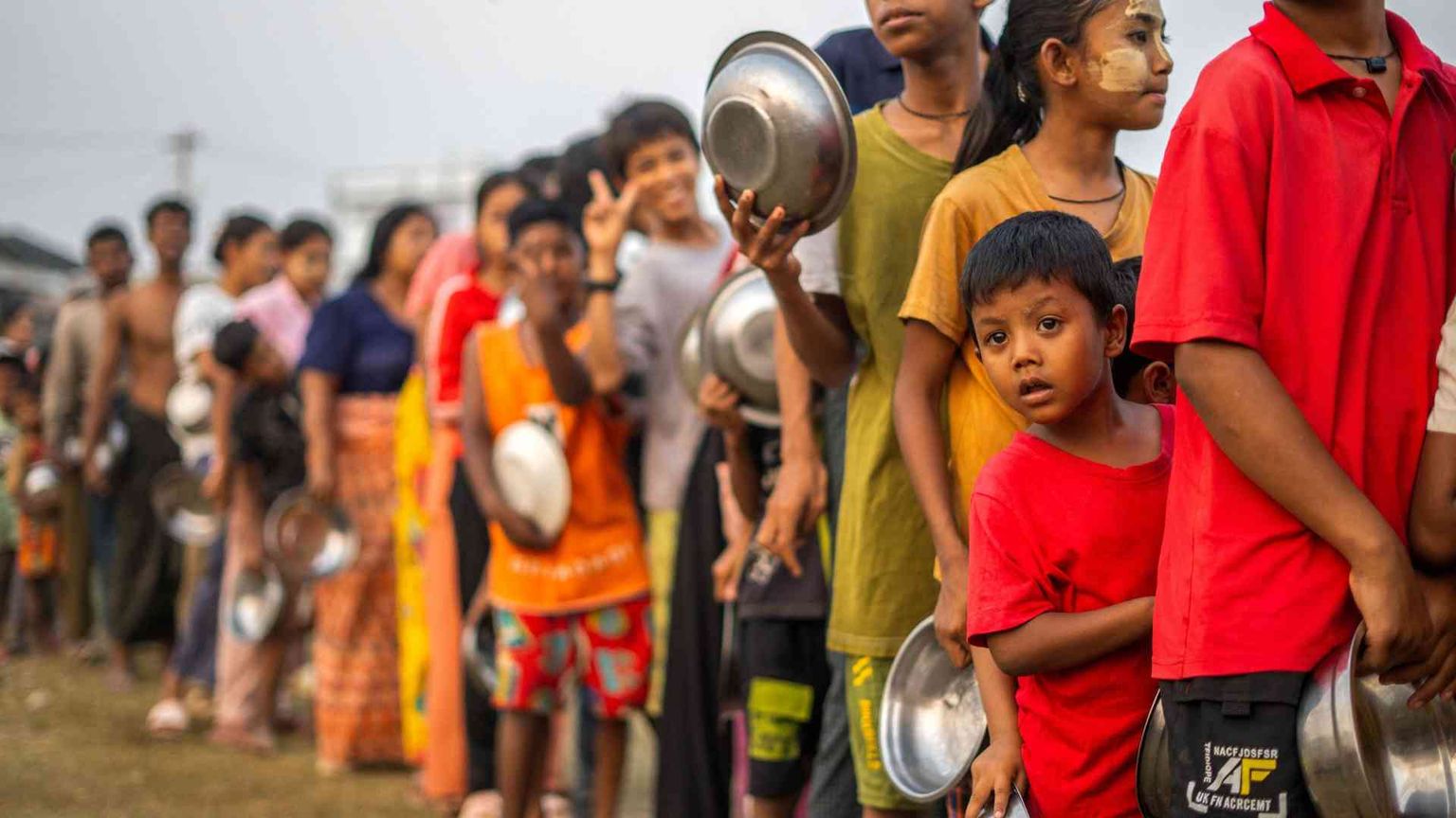 Morte, fame, il rischio di malattie: non dobbiamo dimenticare Myanmar