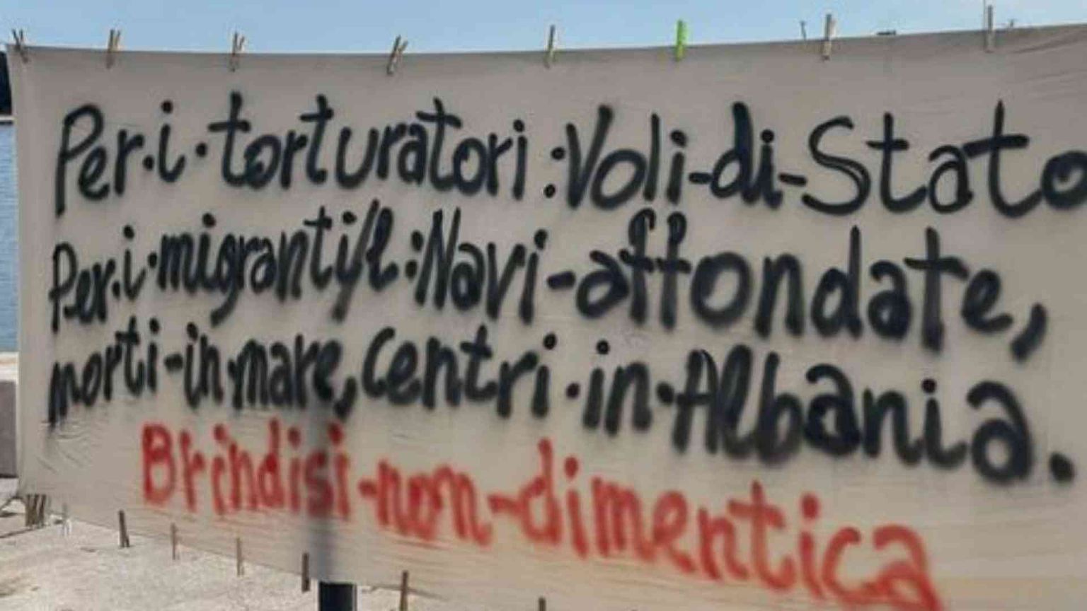 Albania, rinviati i trasferimenti. Le persone salgono a 48