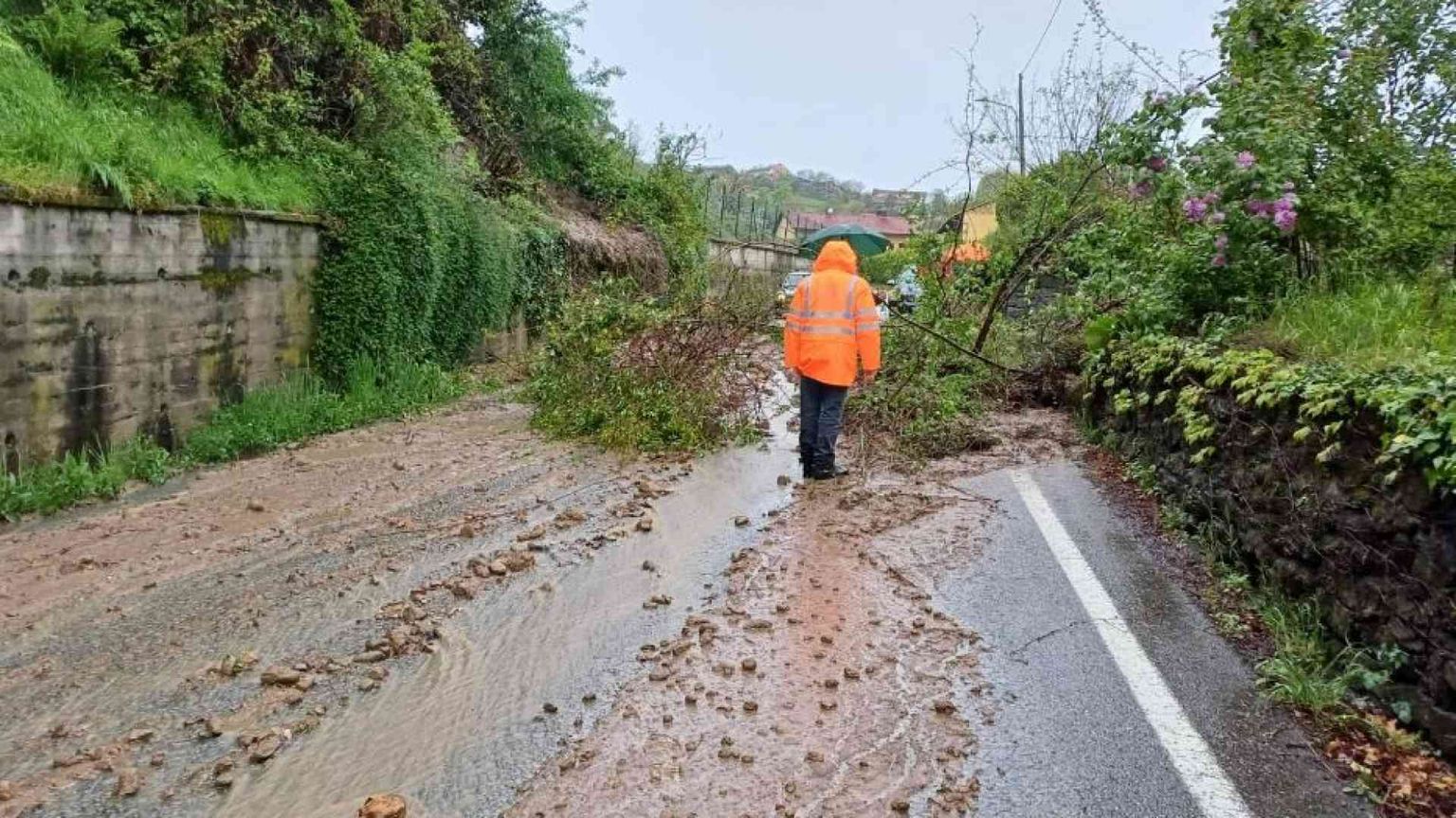 Allerta rossa in Piemonte, allerta gialla in mezza Italia: ecco la mappa