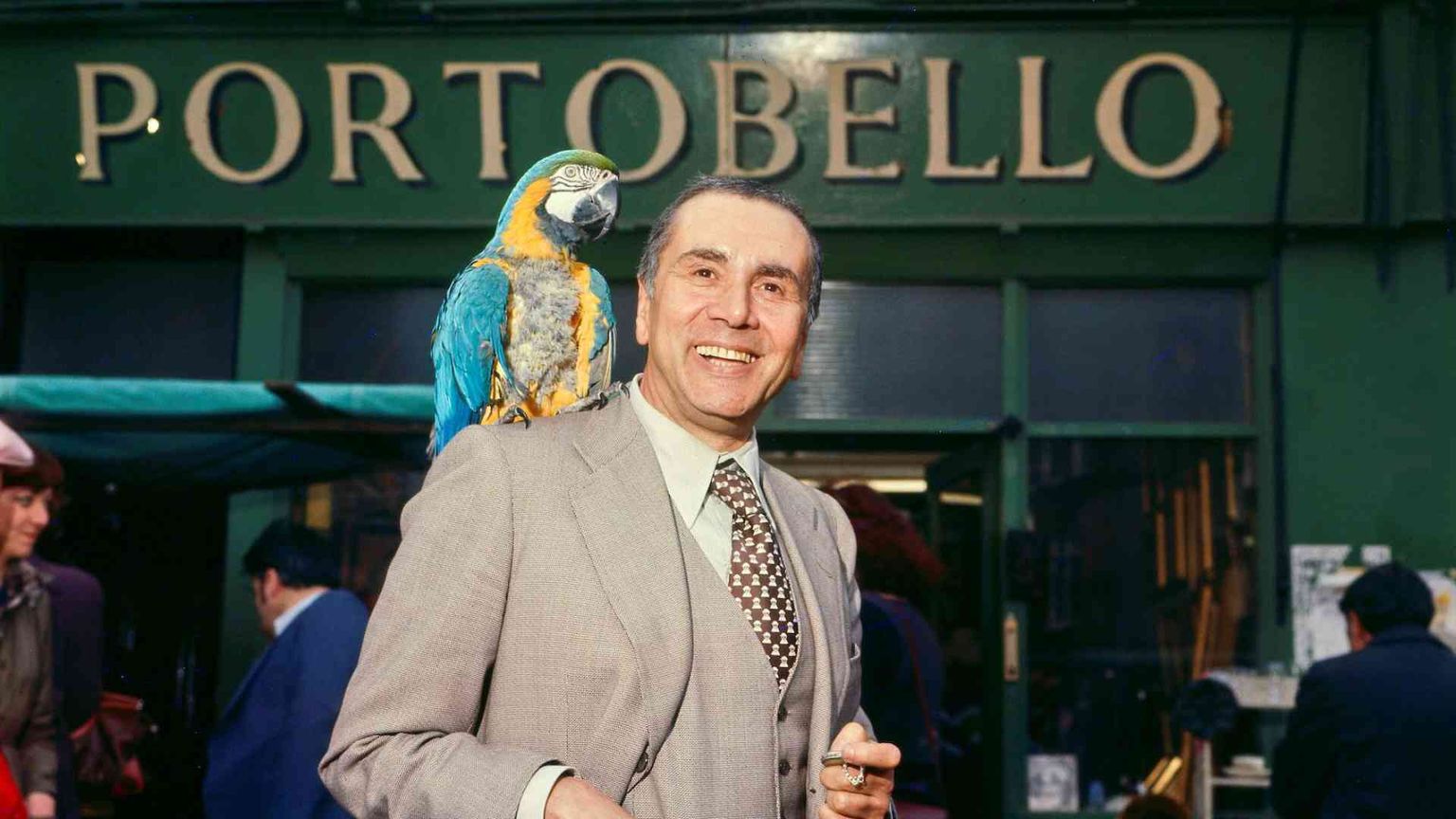 Perché il rinvio della giornata dedicata a Enzo Tortora è un caso politico