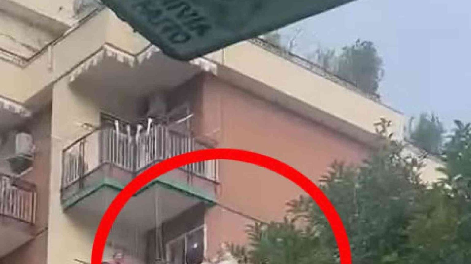 Precipita la funivia del Monte Faito, 4 morti. Dolore e rabbia a Castellammare