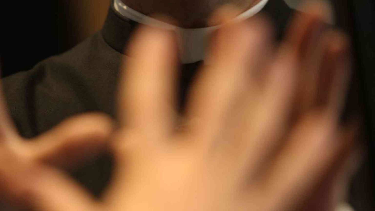 «Abusi dei preti, ferita e umiliazione per tutti»