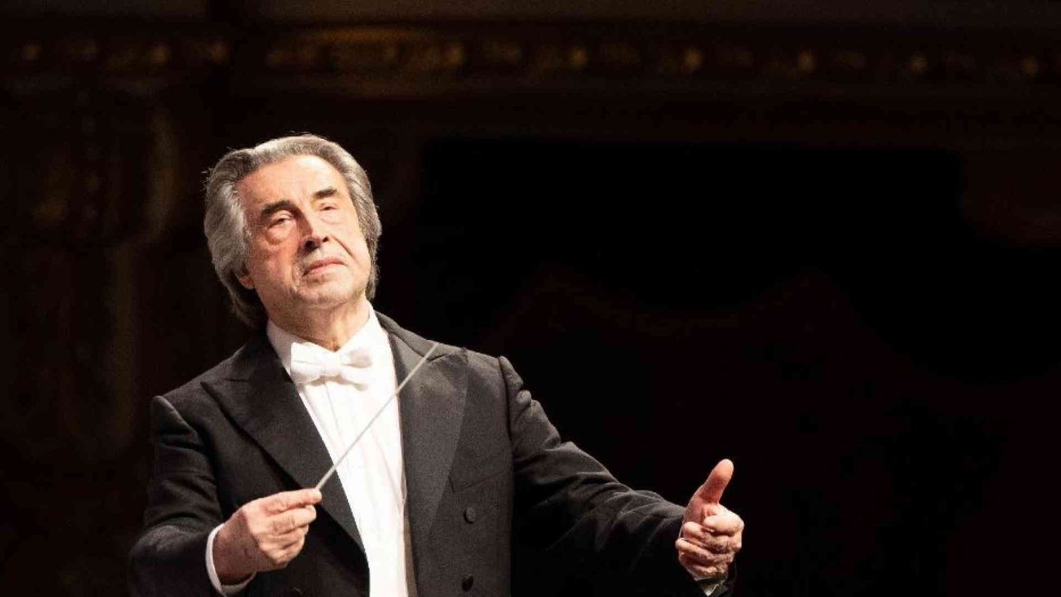 L’appello di Muti a tutti i cori d’Italia per la pace