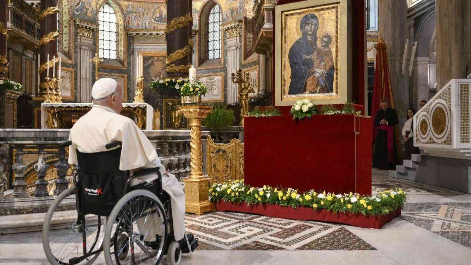 La fragilità, una benedizione: il Papa e la malattia dal Gemelli alla Pasqua