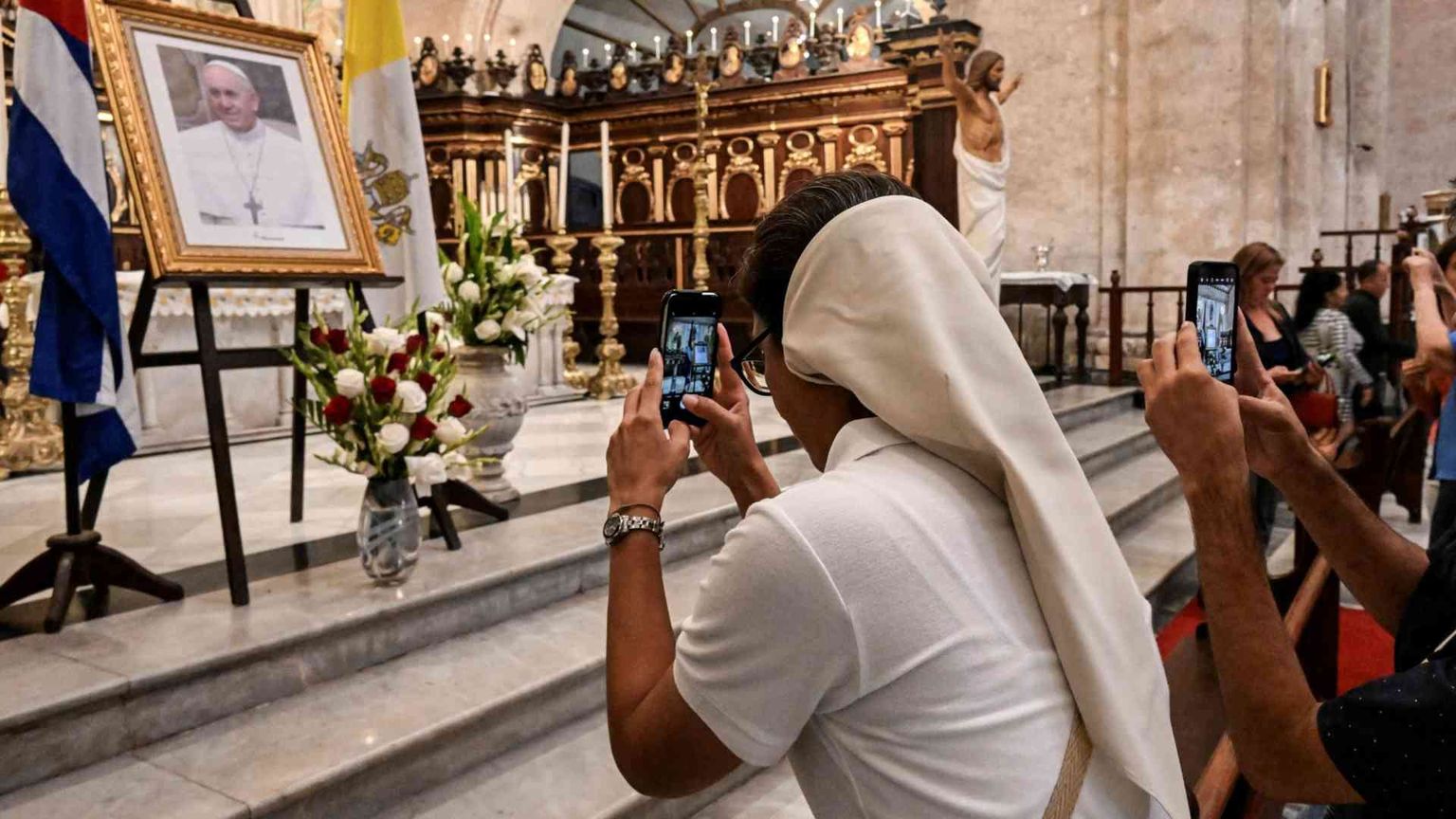 Ecco come le Scritture accompagnano il Papa verso la sepoltura