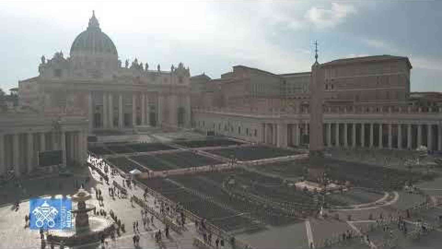 È tutto pronto per i funerali di Francesco. L'omaggio di poveri e potenti