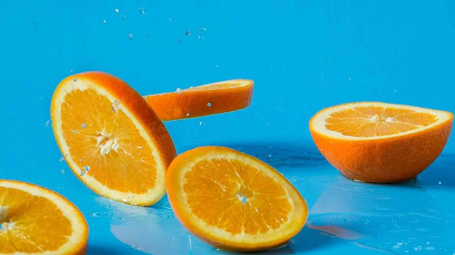 Un'arancia che fa l'arancia