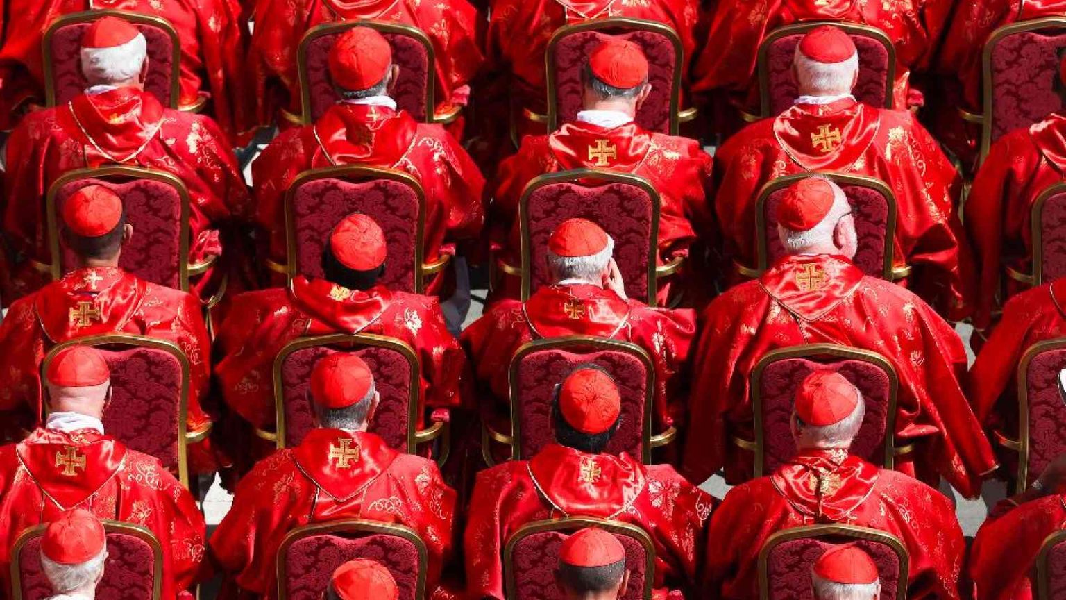 Il Conclave inizierà il 7 maggio. Ufficiale la data