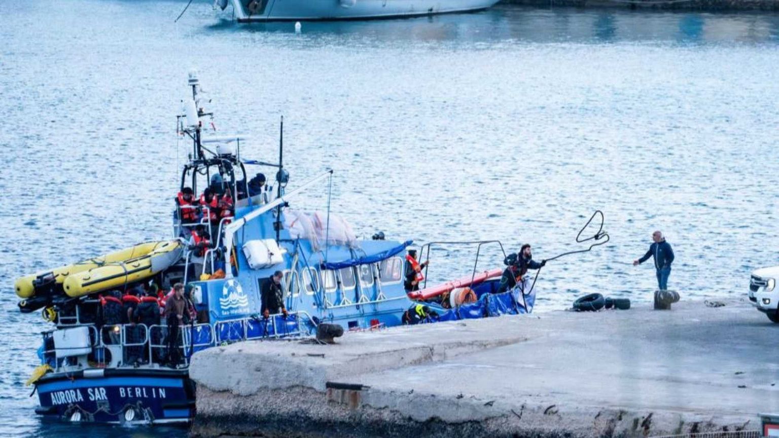 Si teme un nuovo naufragio: 48 migranti spariti nel nulla