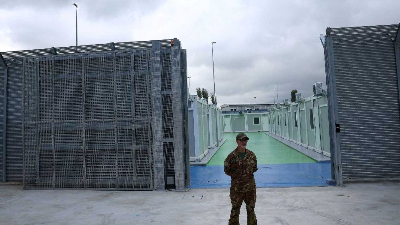 La Cassazione ha due dubbi sul piano Albania e lo ha rinviato alla Corte Ue