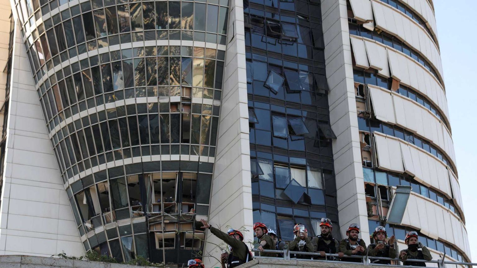 Netanyahu pronto ad andare fino in fondo. L'Iran a Ginevra apre al dialogo