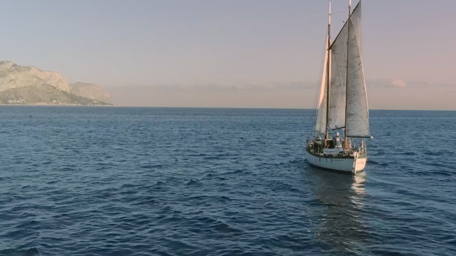 Riparare una barca per riparare tante vite: è “Lisca bianca”