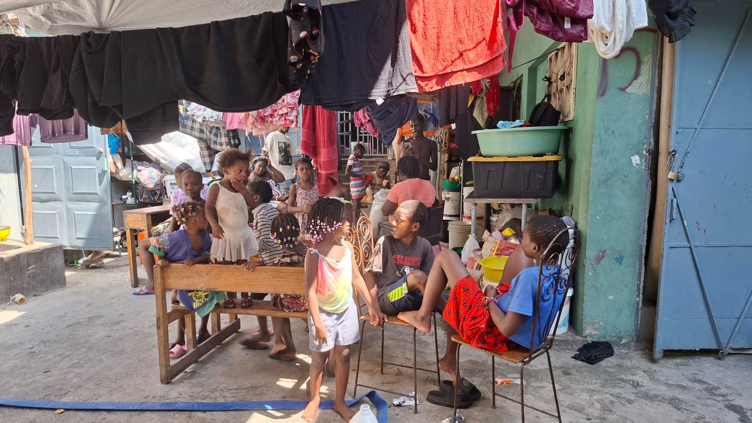 La rivolta degli sfollati di Haiti: «Noi, scudi umani del boss»