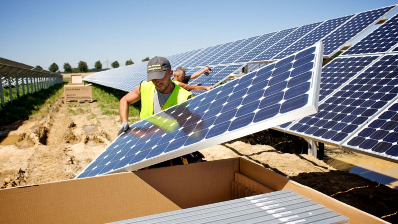 La corsa alle fonti rinnovabili di energia s'è fermata. C'entrano Trump e la Cina