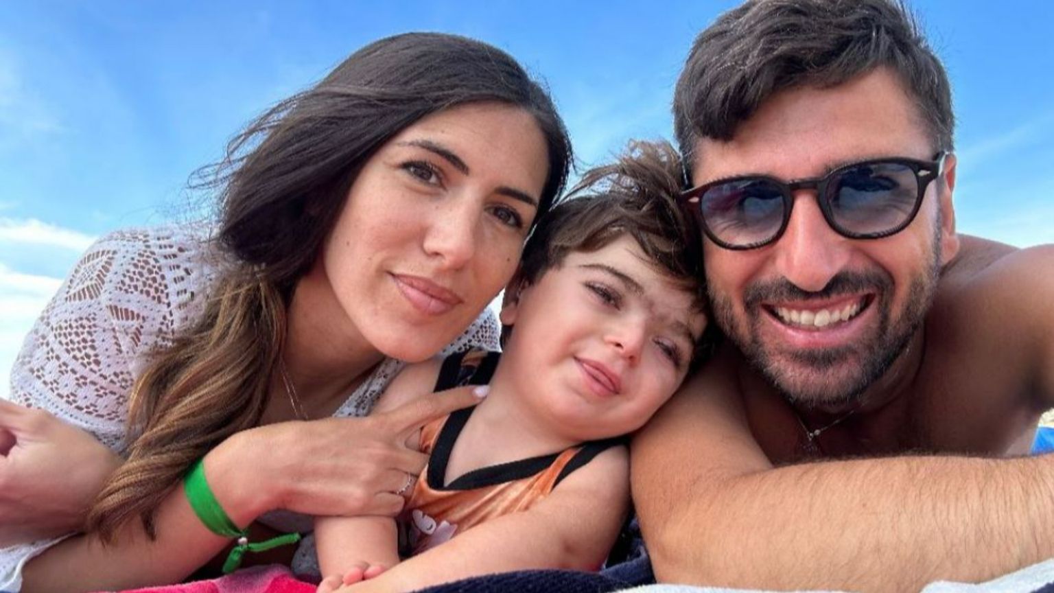 Mario, il bimbo dalle ciglia lunghe: «Malattia rara, doniamogli la speranza»