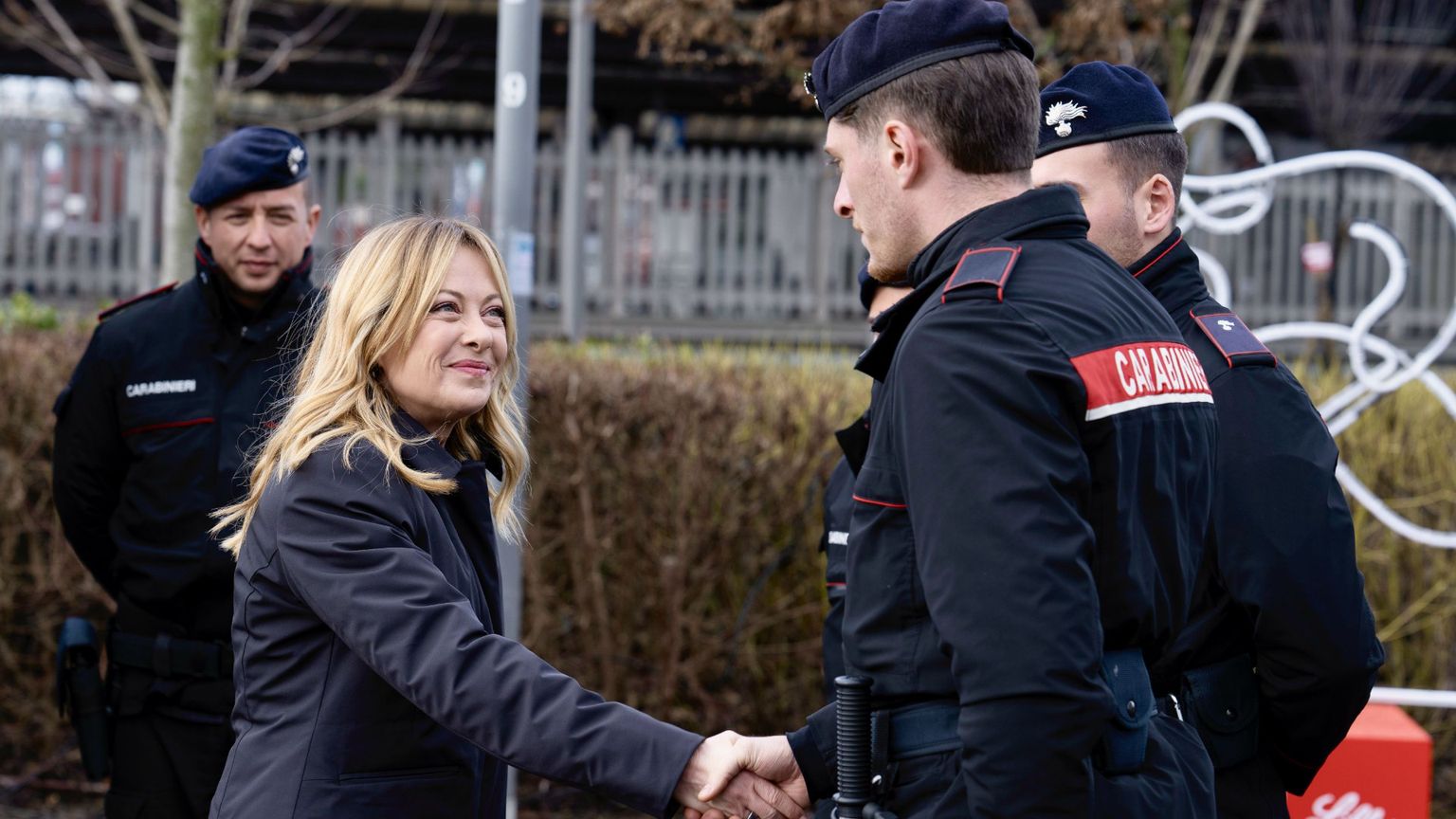 Meloni recentemente in visita alla stazione di Rogoredo