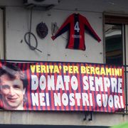 Basta giocare con la memoria di Bergamini: chiediamo giustizia per Denis