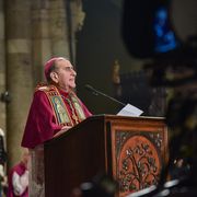 Il welfare in crisi e le città che non vogliono i cittadini: la denuncia di Delpini