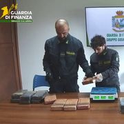 Sequestrati 248 chili di cocaina nel porto di Gioia Tauro