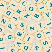 Gli occhi spaccanti e la kiss cam: parole sismografo del tempo