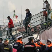 Sui flussi migratori la Ue accelera su Paesi "sicuri" e rimpatri veloci