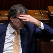 Pensioni, imprese, condono: come è ri-cambiata la manovra