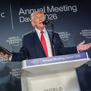 A Davos Trump ha rivendicato un miracolo economico che non c'è