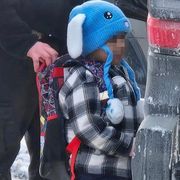 Liam, il bimbo di 5 anni fermato dall'Ice e usato come esca per arrestare suo padre / FOTOGRAMMA