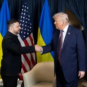 Zelensky con Trump a Davos