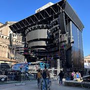 Perché l'arcidiocesi di Ferrara considera il maxi palco e i concerti «una scelta irrispettosa»