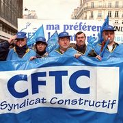 Una manifestazione di lavoratori francesi il primo maggio